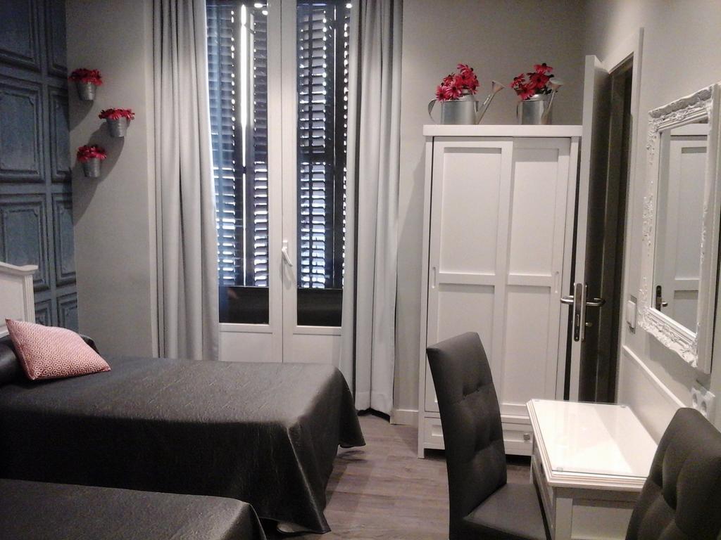 Hostal Don Alfonso Madryt Zewnętrze zdjęcie